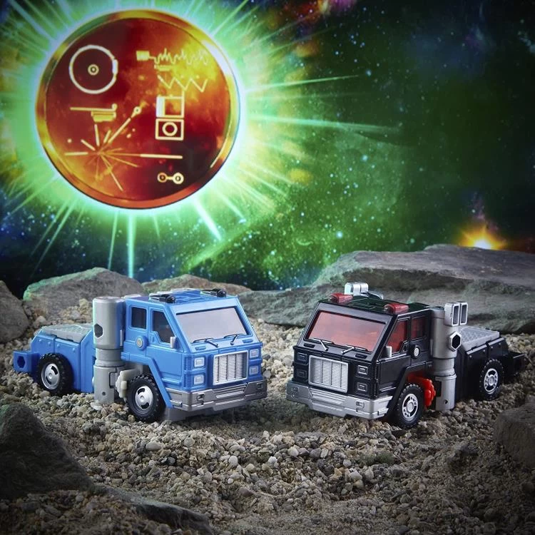 Hasbro Transformers Generations War For Cybertron Golden Disk Collection Deluxe Autobot Puffer And Road Ranger Action Figure Exclusive 2-Pack 5 Hasbro Transformers Generations War For Cybertron Golden Disk Collection Deluxe Autobot Puffer And Road Ranger Action Figure Exclusive 2-Pack - Image 3