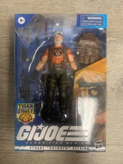 Hasbro G.I. Joe Classified Series Stuart “Outback” Selkirk Action Figure 10 Hasbro G.I. Joe Classified Series Stuart “Outback” Selkirk Action Figure -Toy Shop 5010993932559 1