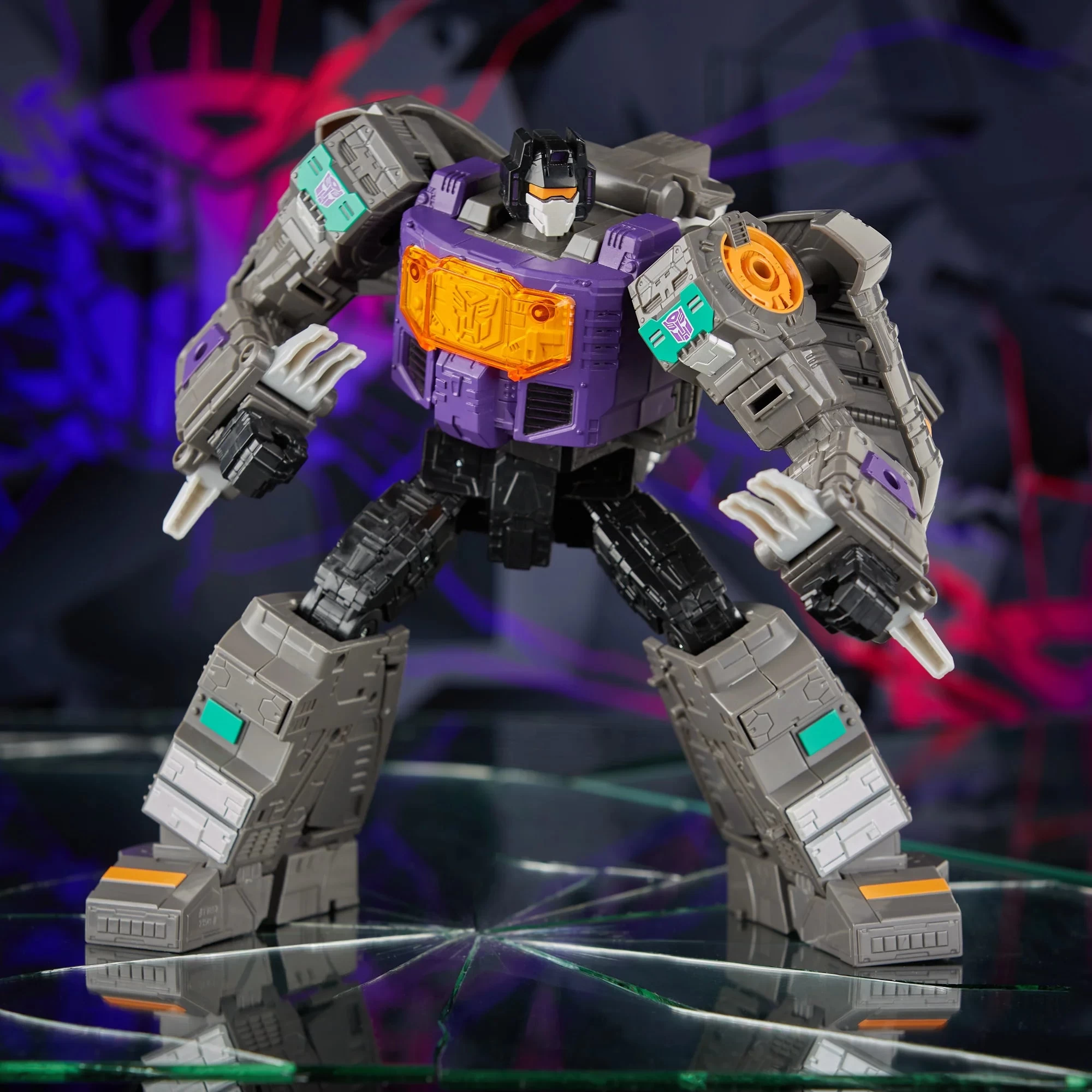 Hasbro Transformers Generations Shattered Glass Leader Class Grimlock Action Figure 4 Hasbro Transformers Generations Shattered Glass Leader Class Grimlock Action Figure - Image 2