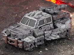 Hasbro Transformers Generations Legacy United Deluxe Infernac Universe Magneous Action Figure -Toy Shop 5010996195968j